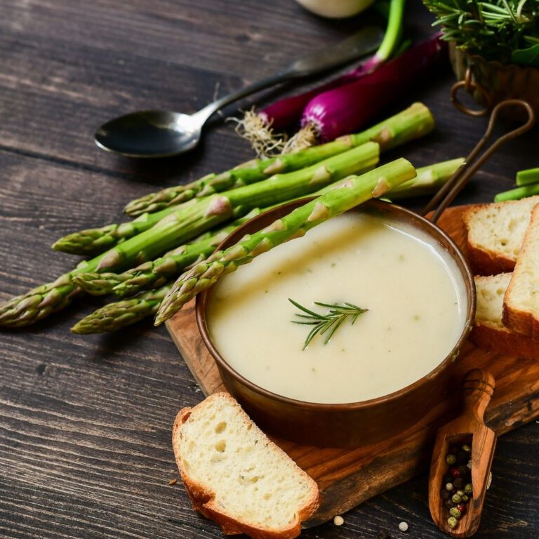 Read more about the article Asparagus Cream Soup Recipe