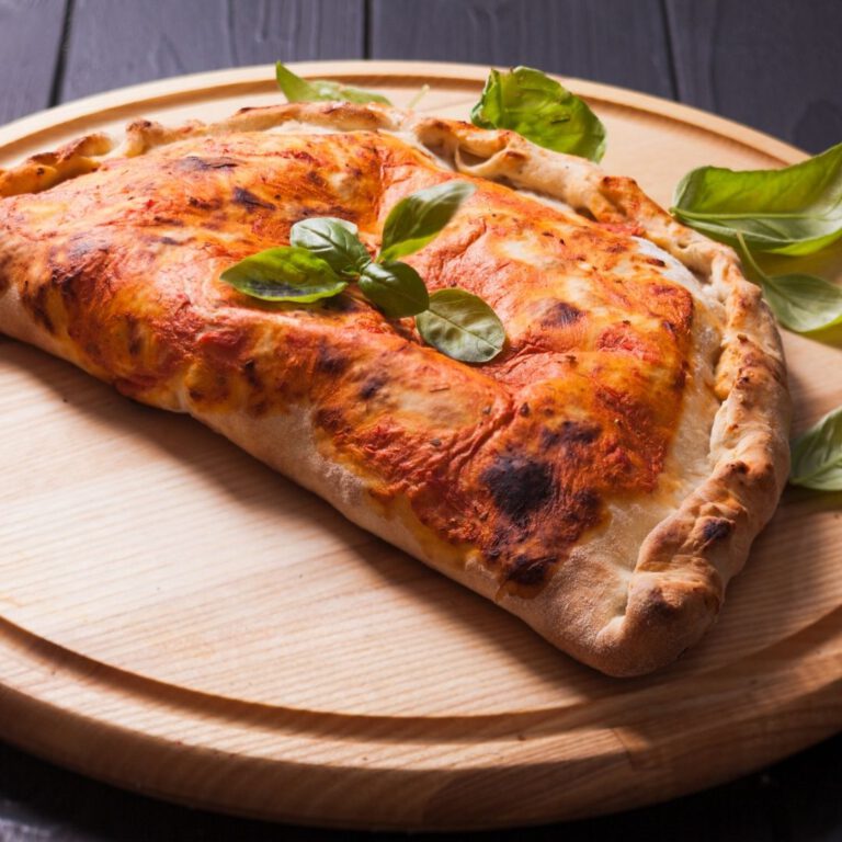 Read more about the article Chicken Calzones Recipe