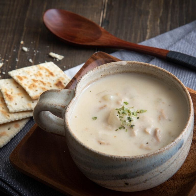 Read more about the article Clam Chowder Recipe