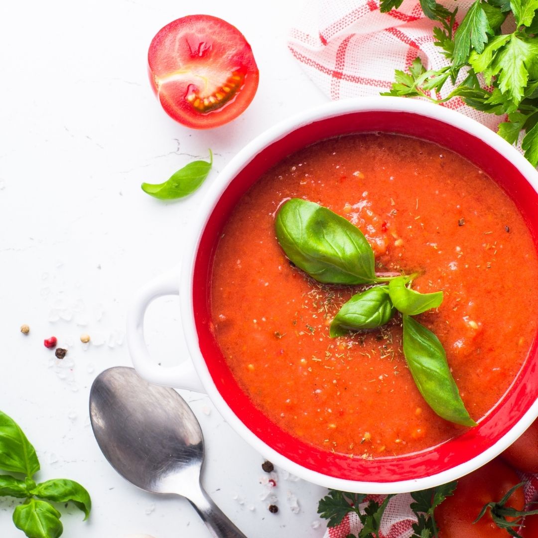 You are currently viewing Creamy Tomato Basil Soup Recipe