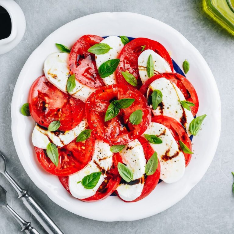 Read more about the article Mozzarella with Tomatoes Recipe