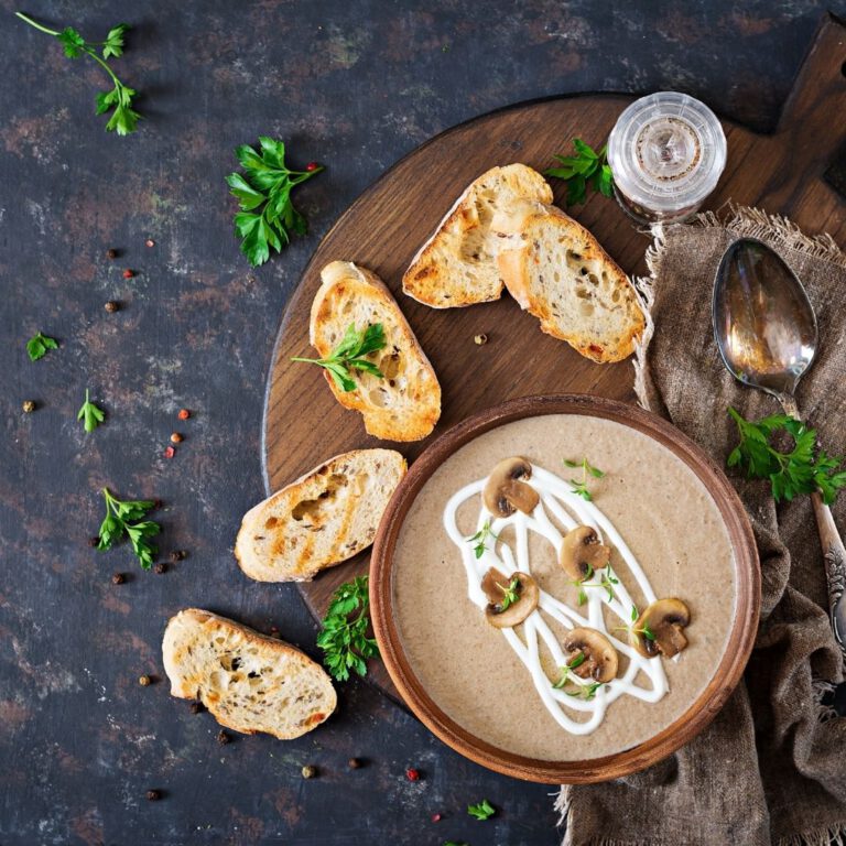 Read more about the article Mushroom Cream Soup Recipe