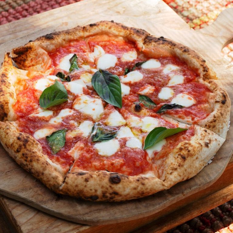 Read more about the article Pizza Margherita Recipe