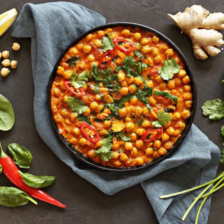 Read more about the article Spicy Chickpea and Spinach Stew Recipe