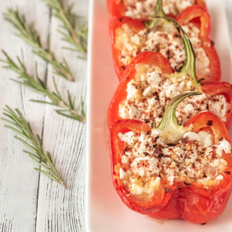 Read more about the article Spinach and Feta Stuffed Peppers Recipe